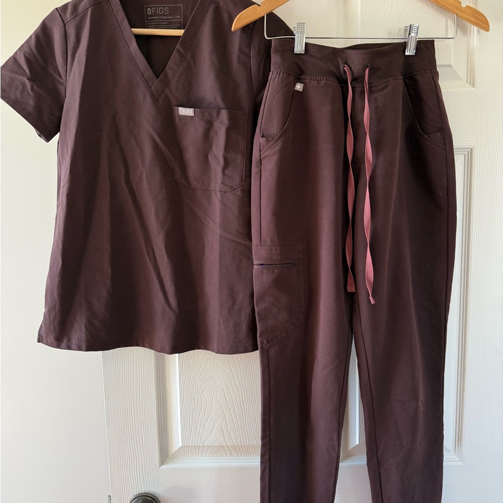 Figs Women's Brown Scrub Pants